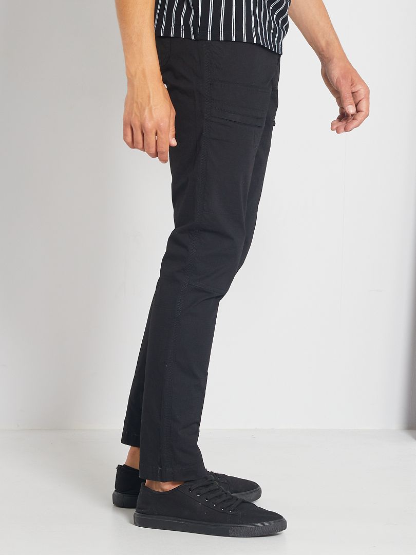 Pantalón chino slim técnico Negro Kiabi 20.00€