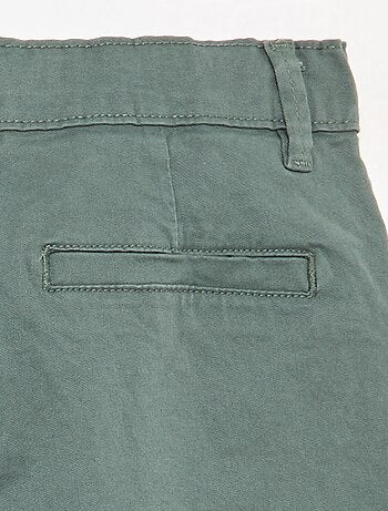 Pantalón chino slim