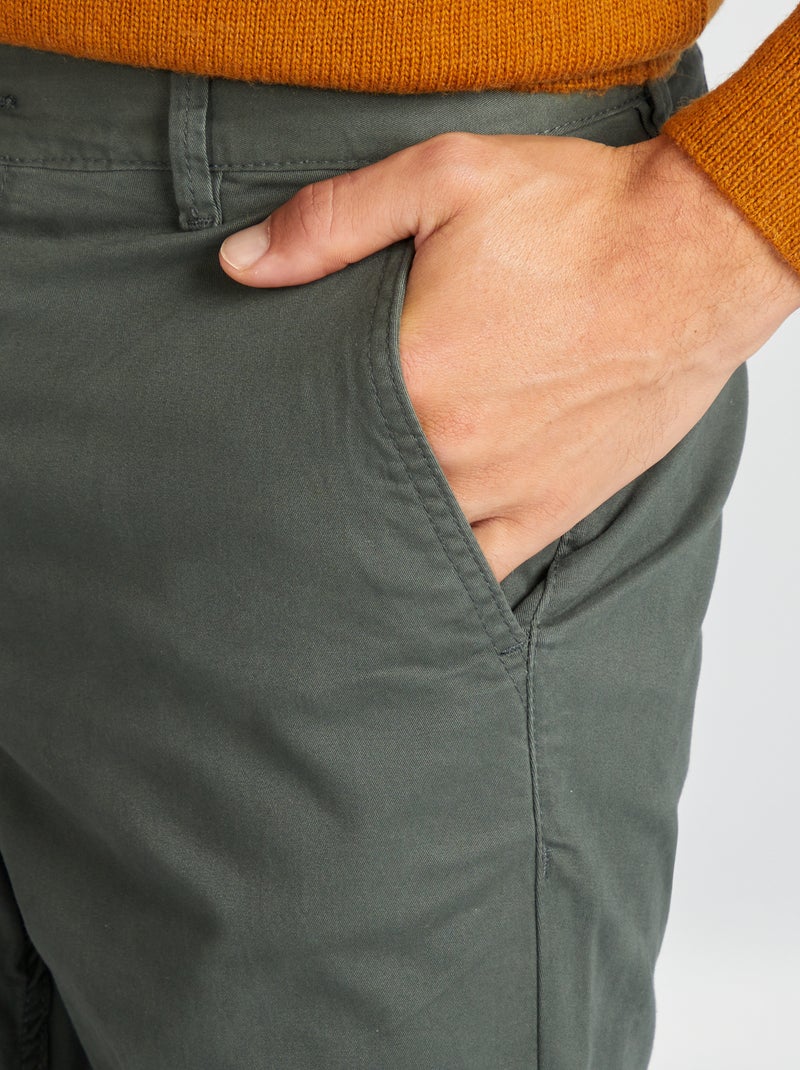 Pantalón chino slim VERDE - Kiabi
