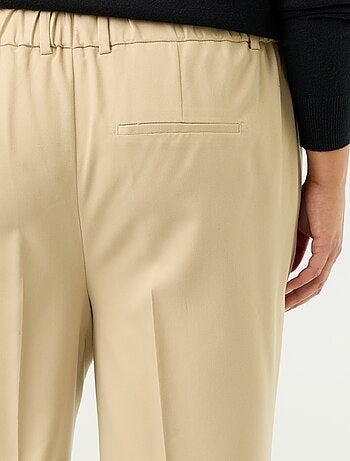 Pantalón cigarette liso