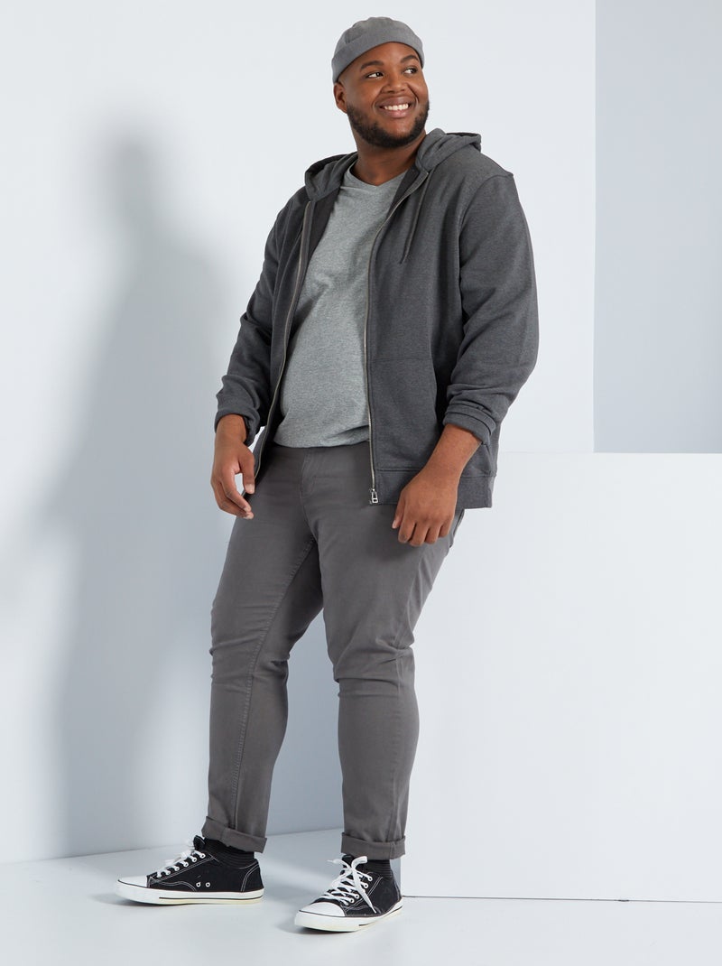 Pantalón con 5 bolsillos fitted L34 GRIS - Kiabi