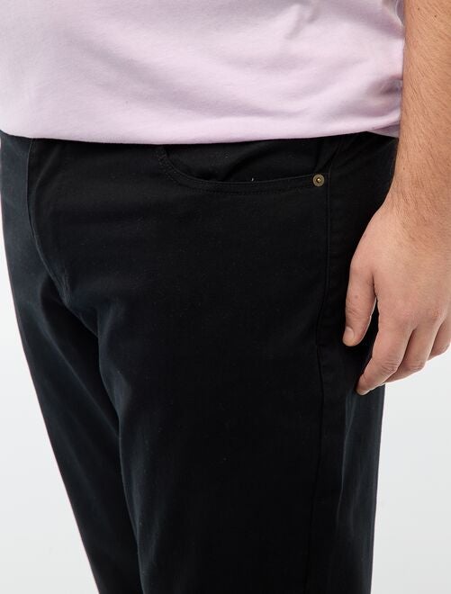 Pantalón con 5 bolsillos fitted L34 - negro - Kiabi - 15.00€