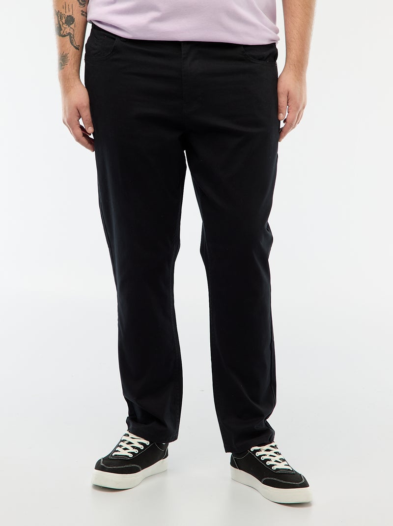 Pantalón con 5 bolsillos fitted L34 negro - Kiabi