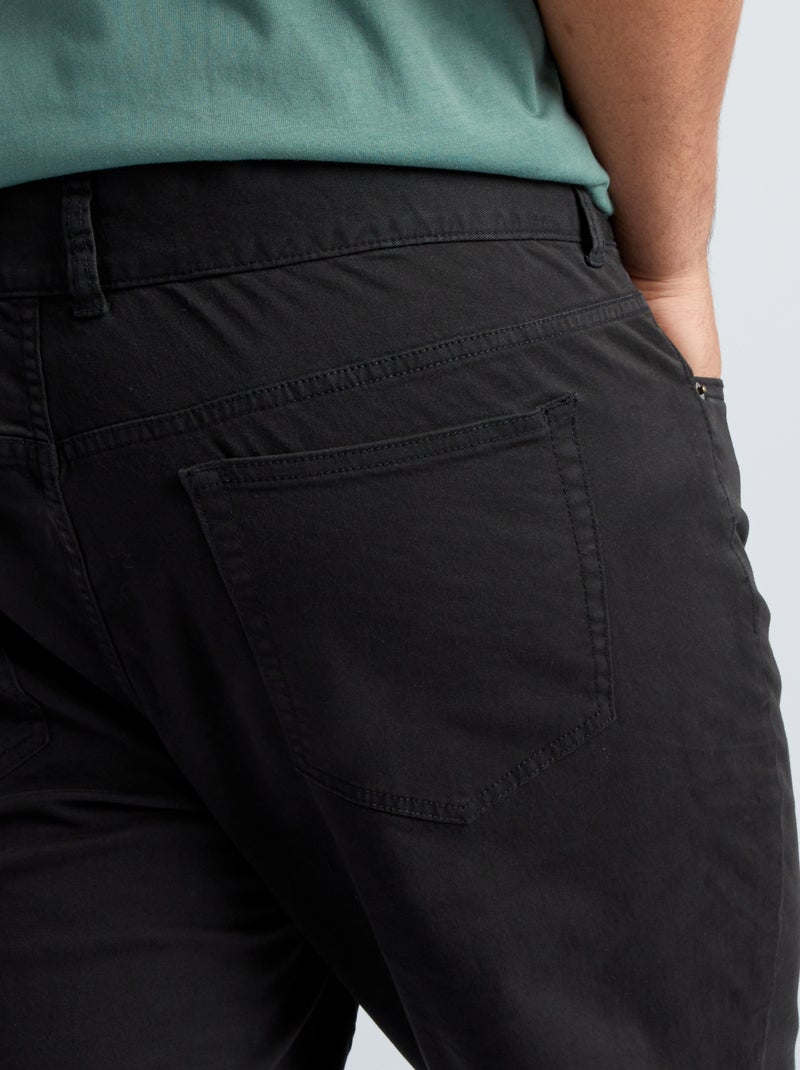 Pantalón con 5 bolsillos fitted L34 negro - Kiabi
