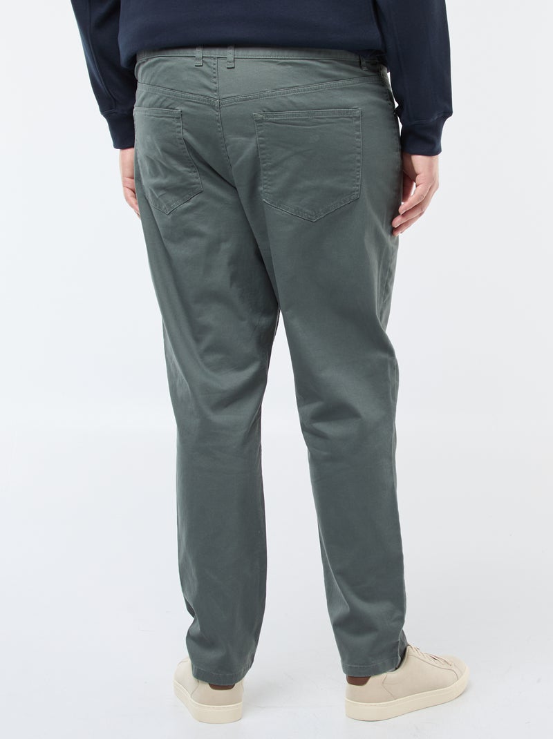 Pantalón con 5 bolsillos fitted L34 Verde - Kiabi