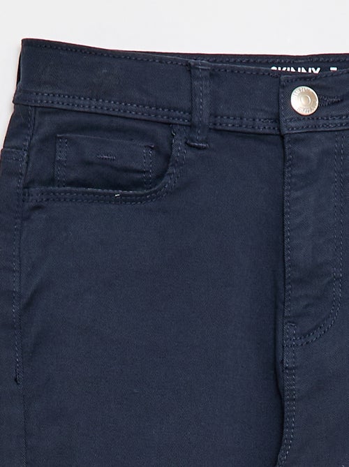 Pantalón con bajo deshilachado - Kiabi