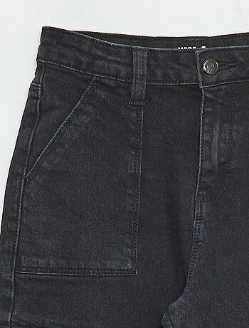 Pantalón con bolsillos con solapa - corte + cómodo