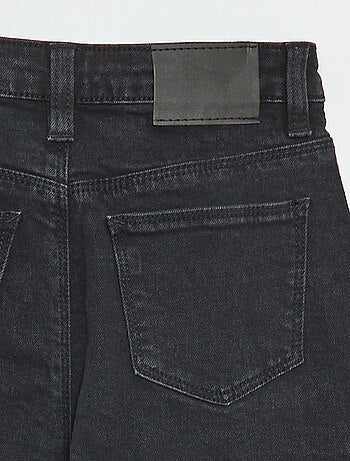 Pantalón con bolsillos con solapa - corte + cómodo