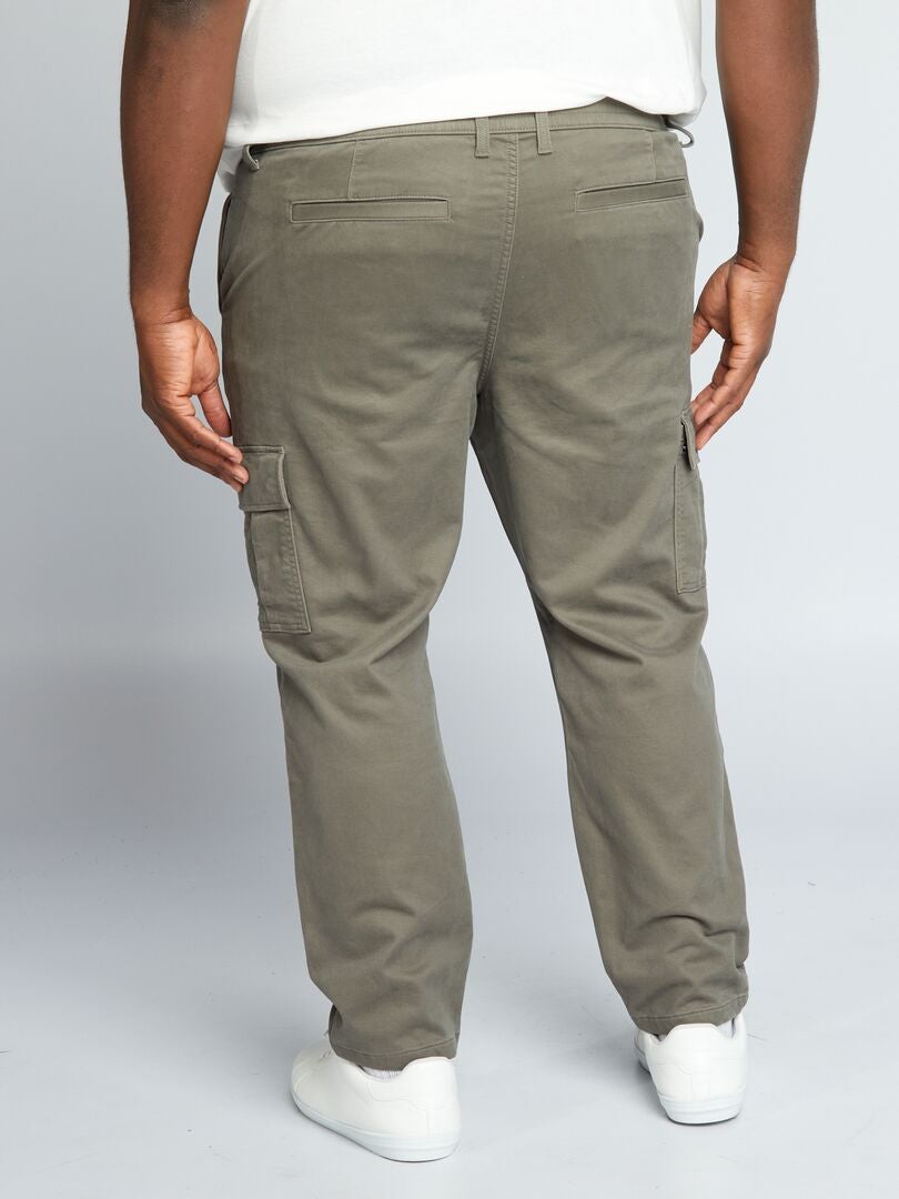 Pantalón con bolsillos en los laterales KAKI - Kiabi