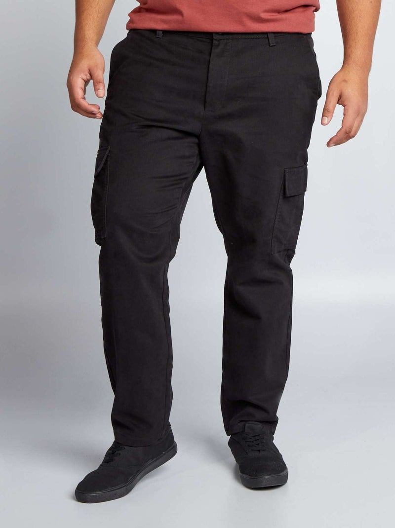 Pantalón con bolsillos en los laterales negro - Kiabi