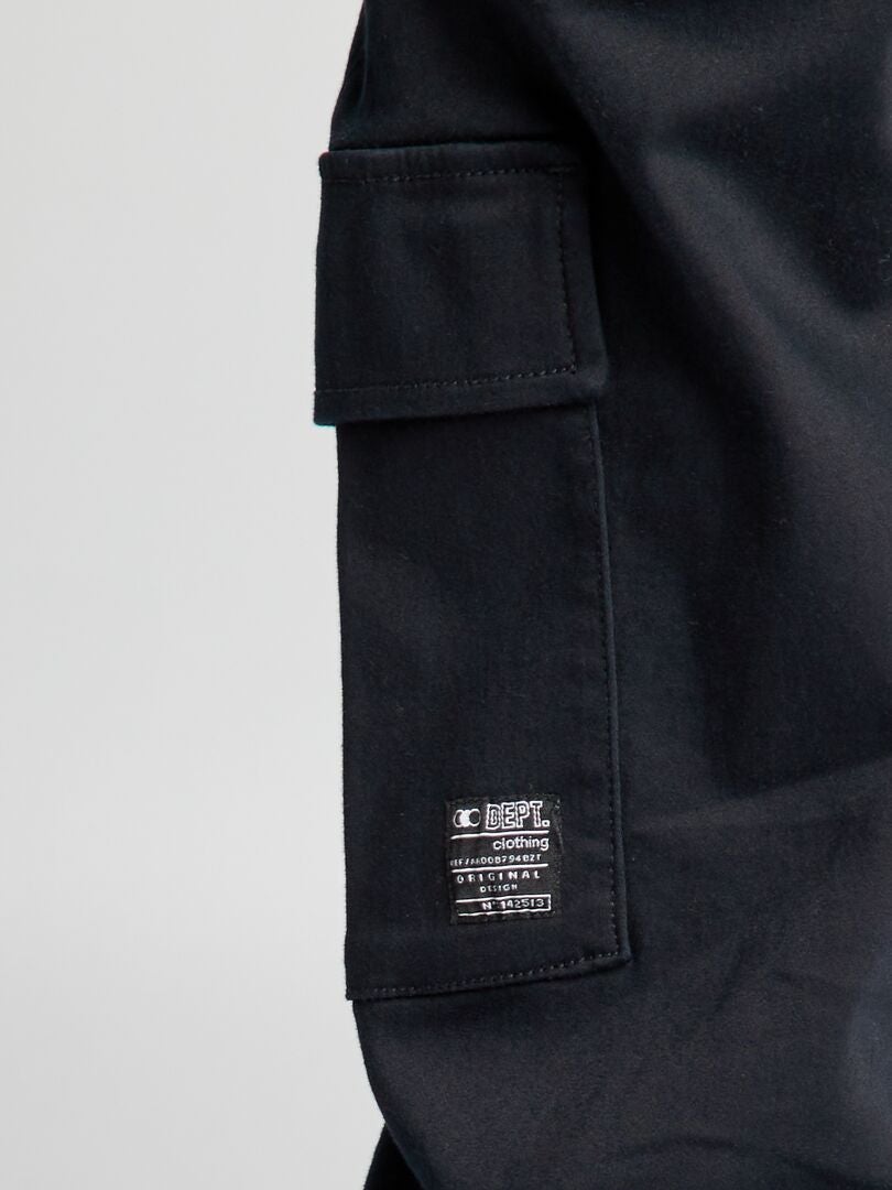 Pantalón slim con bolsillos laterales - Negro - Kiabi - 25.00€