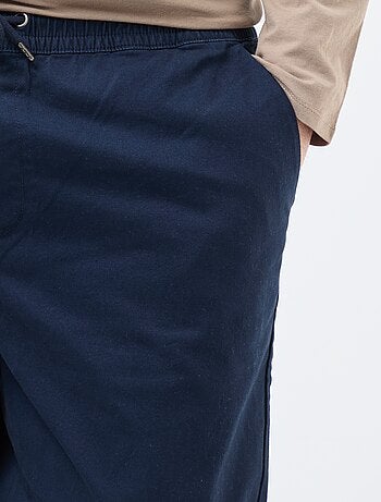 Pantalón con cordones en algodón liso