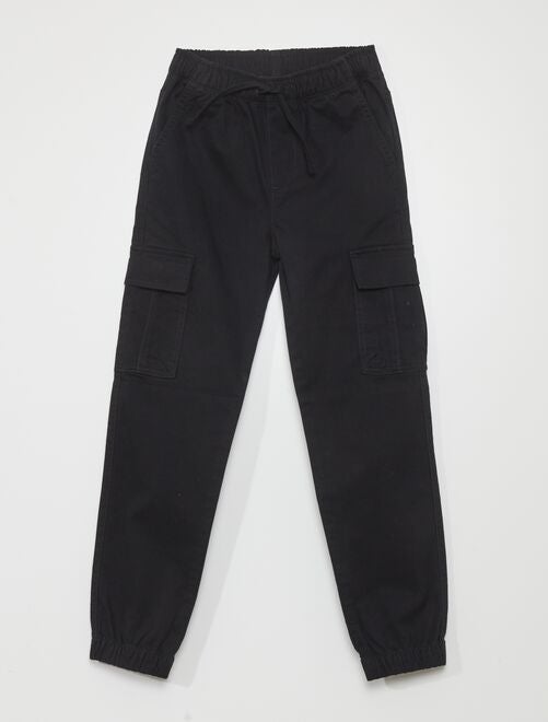 Pantalón con múltiples bolsillos - Corte más ajustado - Kiabi