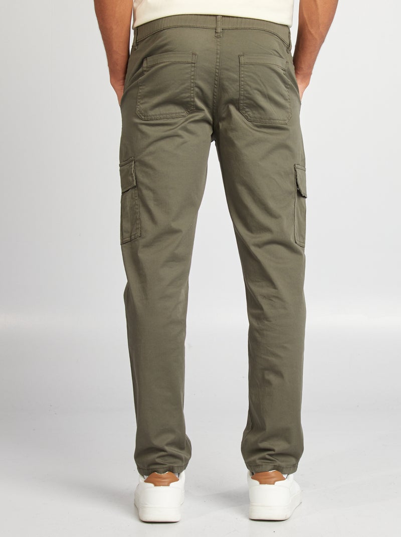 Pantalón con múltiples bolsillos corte recto KAKI - Kiabi