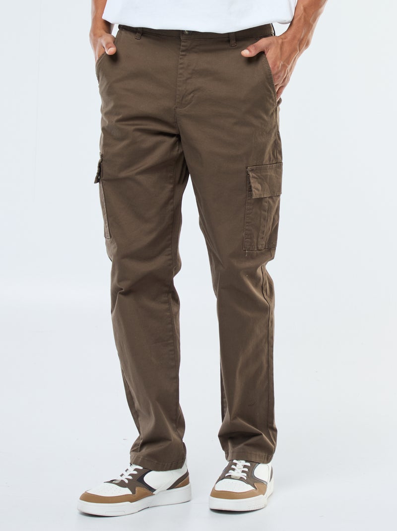 Pantalón con múltiples bolsillos corte recto Marron - Kiabi