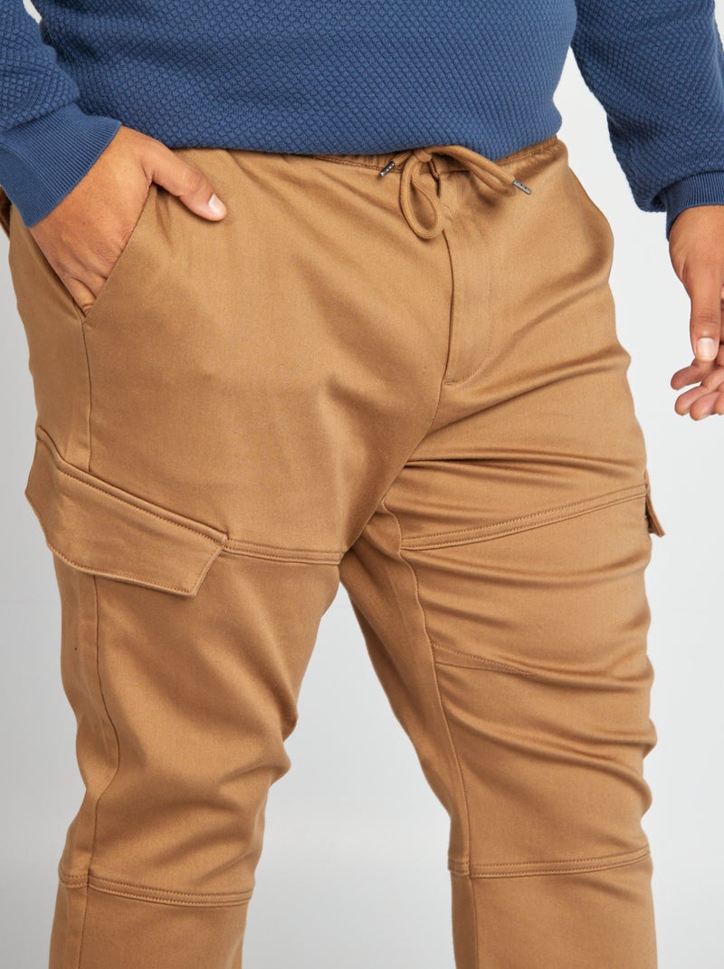 Pantalón con múltiples bolsillos MARRON - Kiabi