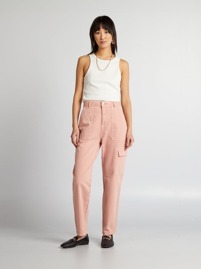 Pantalón con múltiples bolsillos ROSA - Kiabi