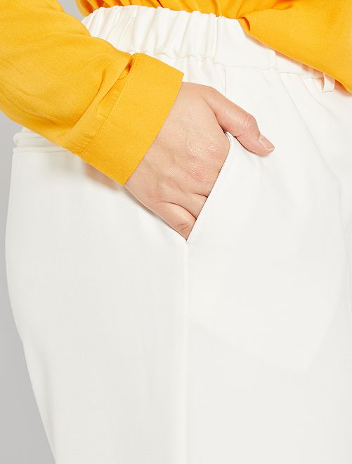 Pantalón con pernera ancha - blanco nieve - Kiabi - 22.00€