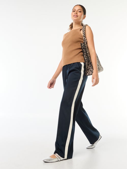 Pantalón con pinzas y bandas laterales - Kiabi