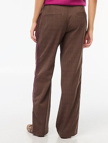 Pantalón con pinzas y bandas laterales