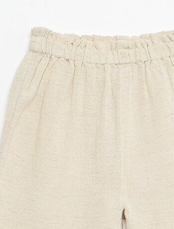 Pantalón con volantes en el bajo de la pierna