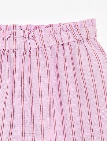 Pantalón con volantes en el bajo de la pierna