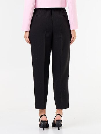 Pantalón corte carrot de tiro alto
