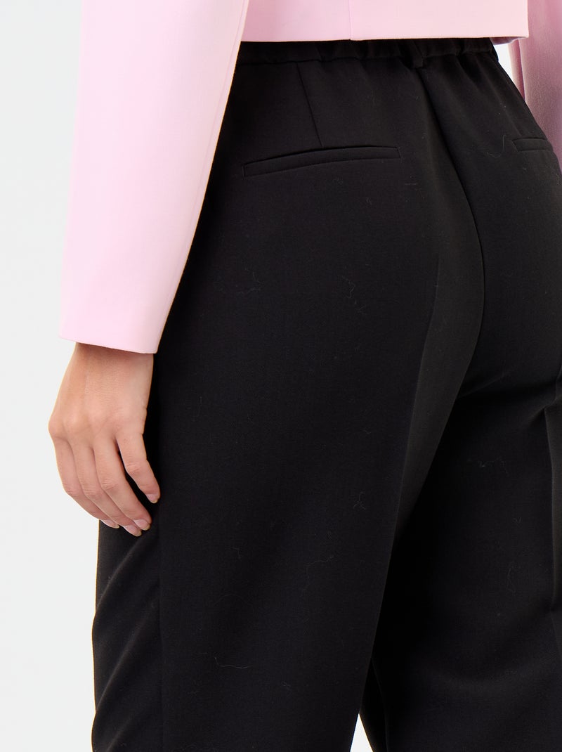 Pantalón corte carrot de tiro alto Negro - Kiabi