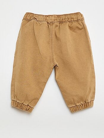 Pantalón corte relajado