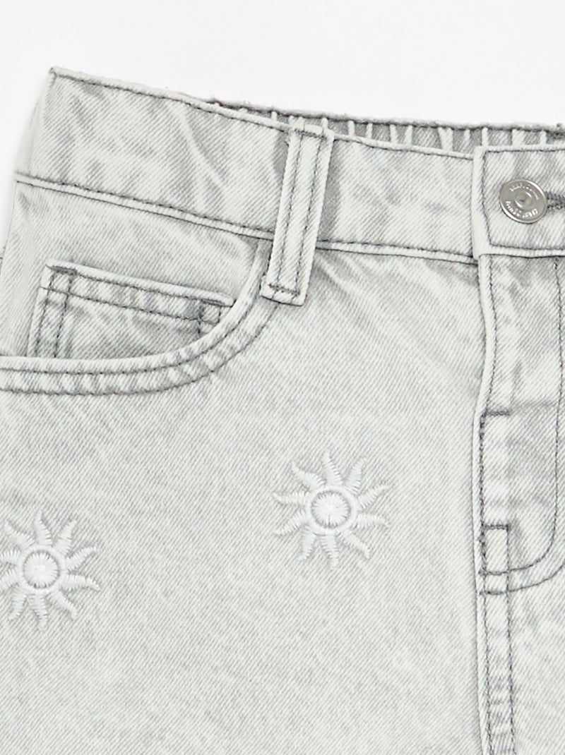 Pantalón corto bordado de vaquero Gris - Kiabi