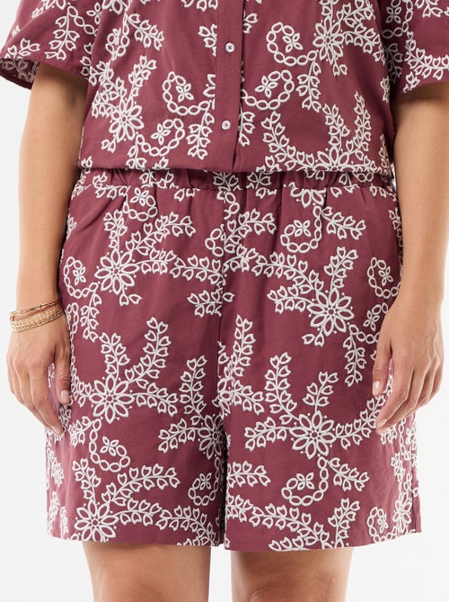Pantalón corto con bordados florales - Kiabi