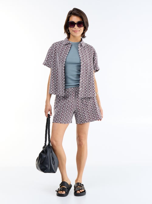 Pantalón corto con bordados y cintura elástica - Kiabi