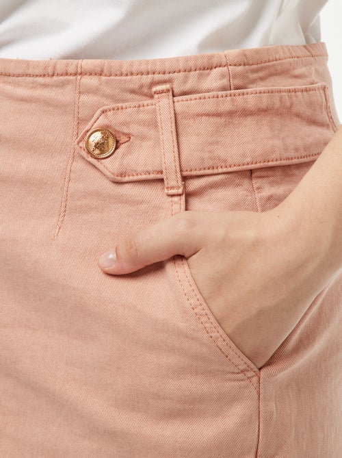 Pantalón corto con botones dorados - Kiabi