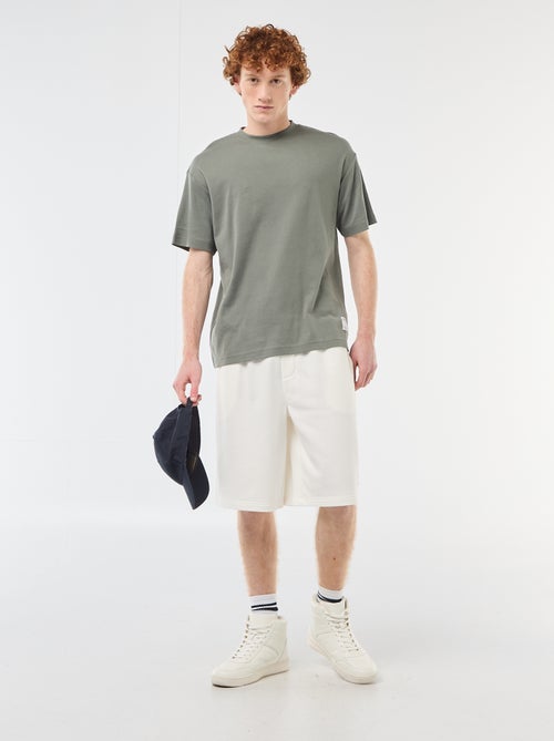 Pantalón corto con parche en algodón liso - Kiabi