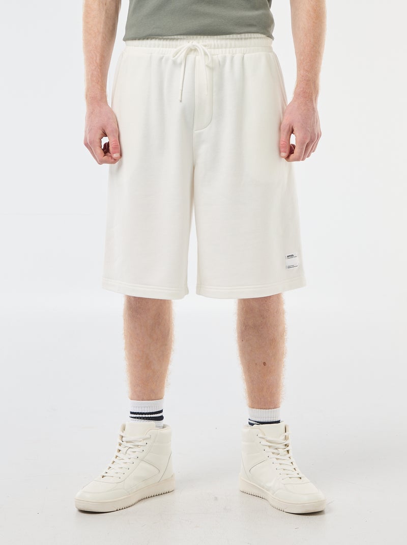 Pantalón corto con parche en algodón liso Blanco - Kiabi