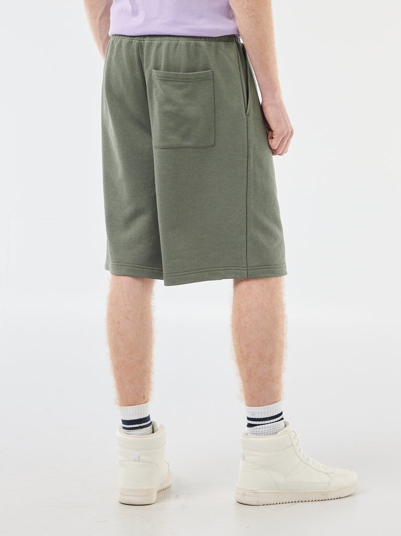 Pantalón corto con parche en algodón liso Verde - Kiabi