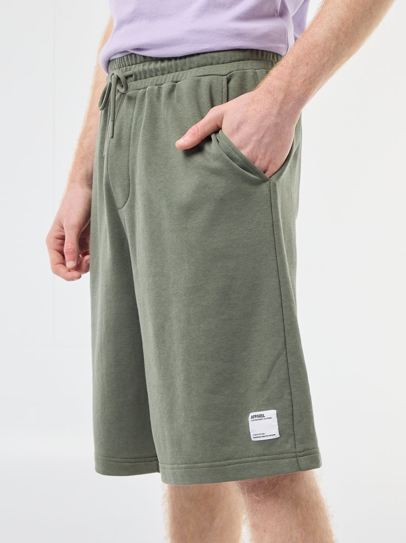 Pantalón corto con parche en algodón liso Verde - Kiabi