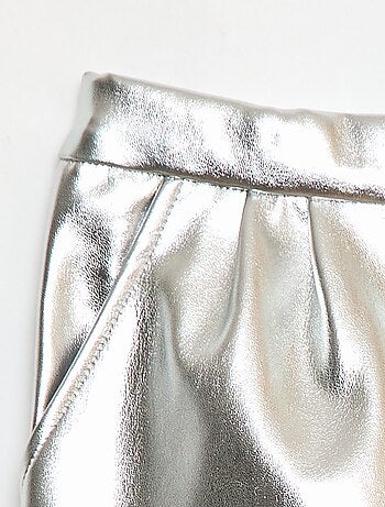 Pantalón corto corto de polipiel