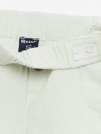 Pantalón corto de algodón con 2 bolsillos de parche