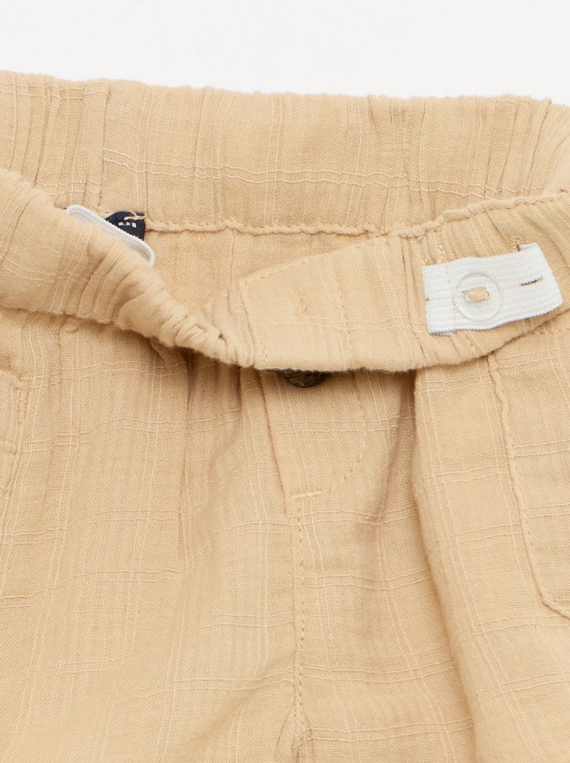 Pantalón corto de algodón con 2 bolsillos de parche Beige - Kiabi