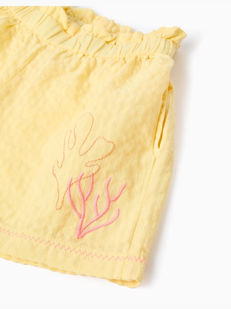 Pantalón corto de algodón con cintura paperbag y bordado Amarillo claro - Kiabi