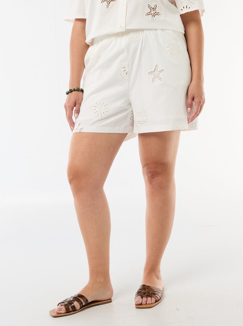 Pantalón corto de algodón con motivos calados Blanco - Kiabi