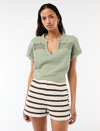 Pantalón corto de croché