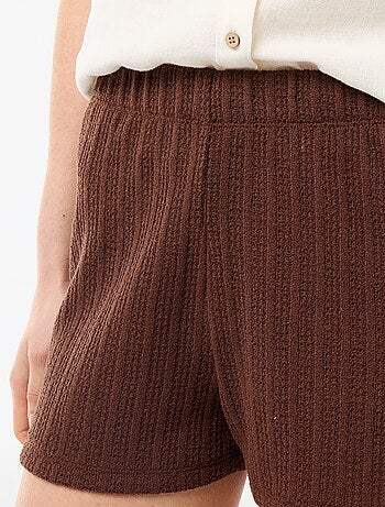 Pantalón corto de croché