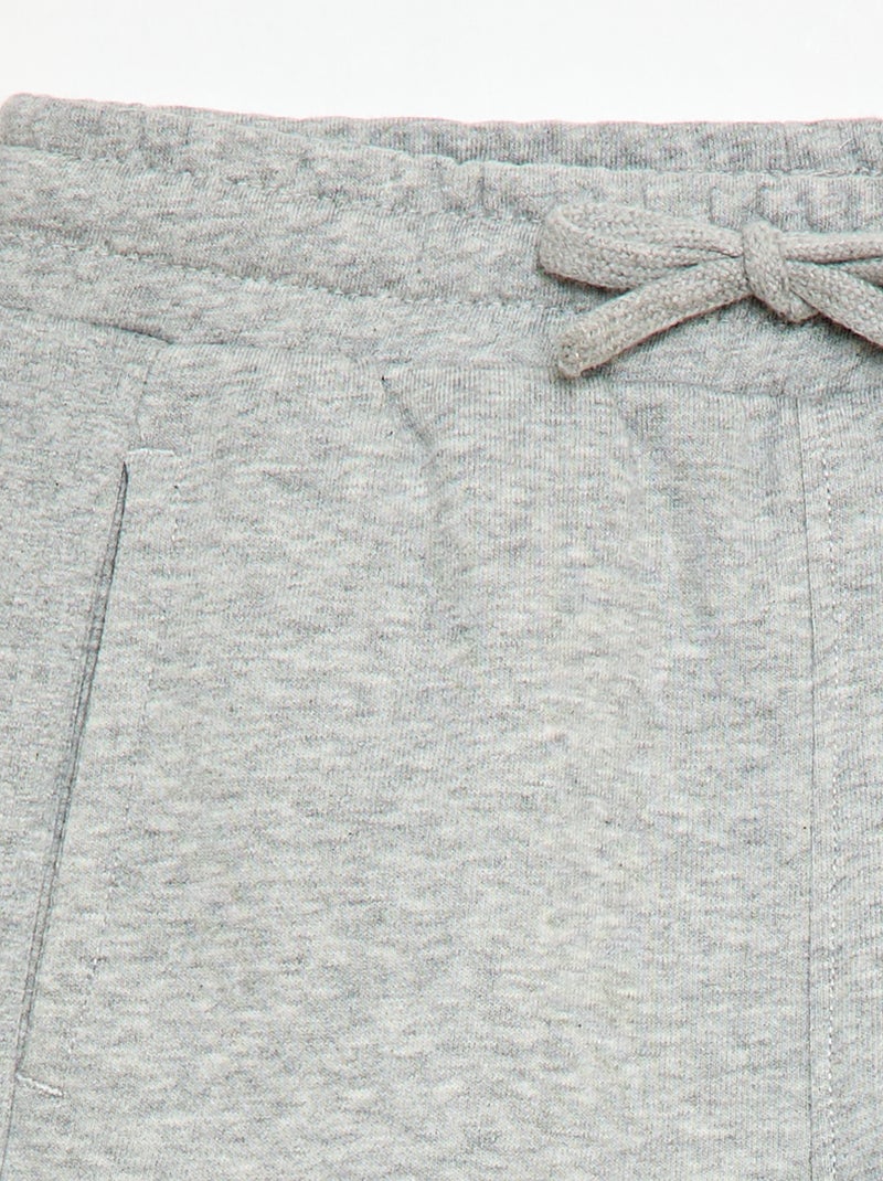 Pantalón corto de felpa ligera Gris - Kiabi