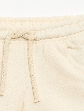 Pantalón corto de felpa ligero liso