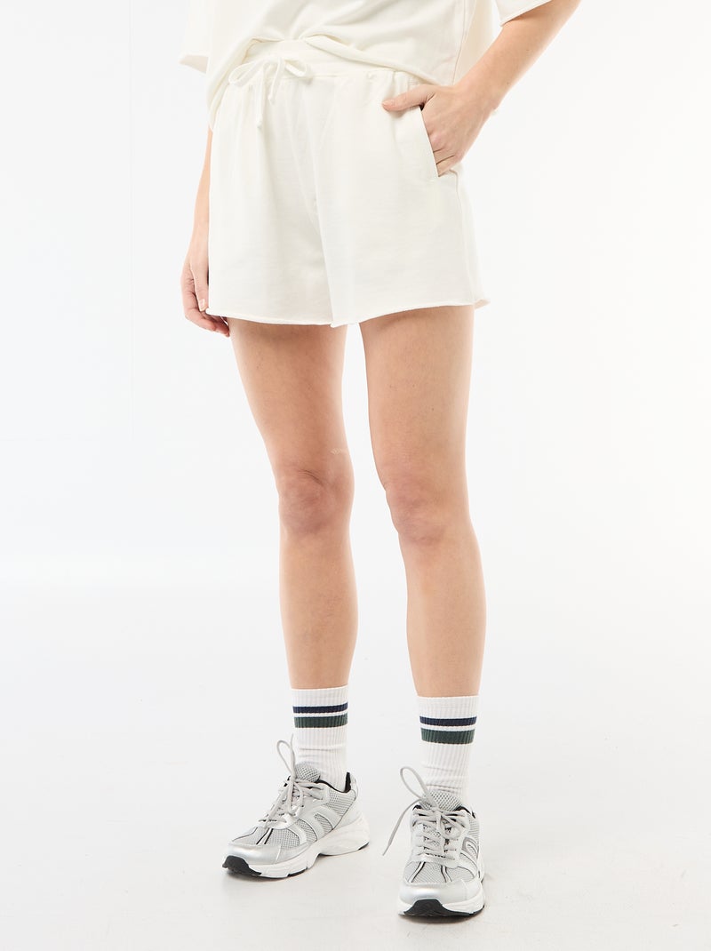 Pantalón corto de felpa liso Blanco - Kiabi