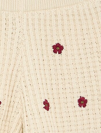 Pantalón corto de ganchillo con detalles bordados