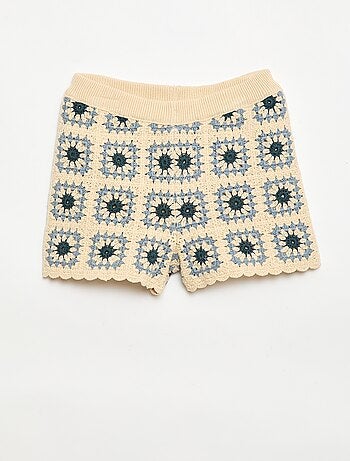 Pantalón corto de ganchillo con estampado