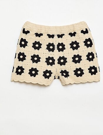 Pantalón corto de ganchillo con estampado